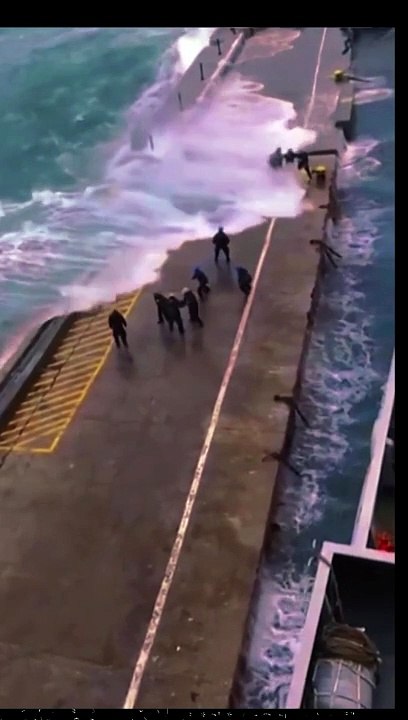 Disasters and dangers things in the world #amazing#seaview#viralvideo