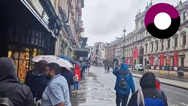 ‘I queued in the rain for a slice of Get Baked’s new Bertha cake at Fortnum and Mason’