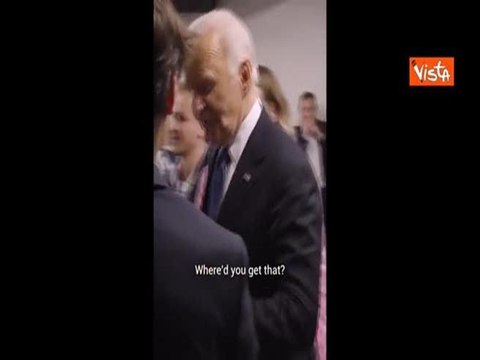 Convention dei democratici a Chicago, Kamala Harris e Biden bevono un milkshake durante una pausa