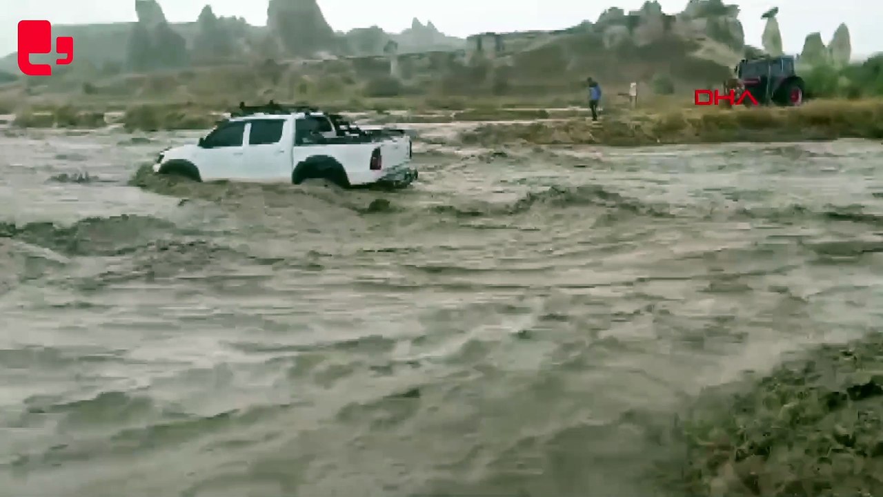 Nevşehir'de sağanak sele neden oldu