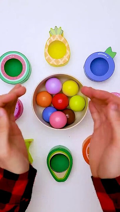 Toddler Learning Colors and Fruits
