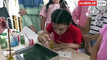 Çocuklara ebru sanatı sevgisi aşılanıyor