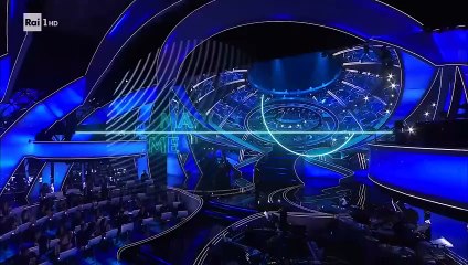 Sanremo 2023 - Marco Mengoni canta 'Due vite'