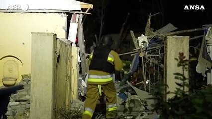 Ucraina, bombe russe su un albergo a Kramatorsk: due giornalisti feriti