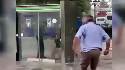 Ankara sağanak yağışa teslim: Alt geçit ve caddeler göle döndü