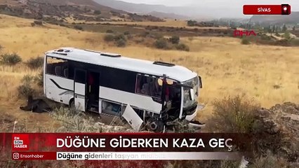 Sivas'ta düğüne gidenleri taşıyan midibüs devrildi