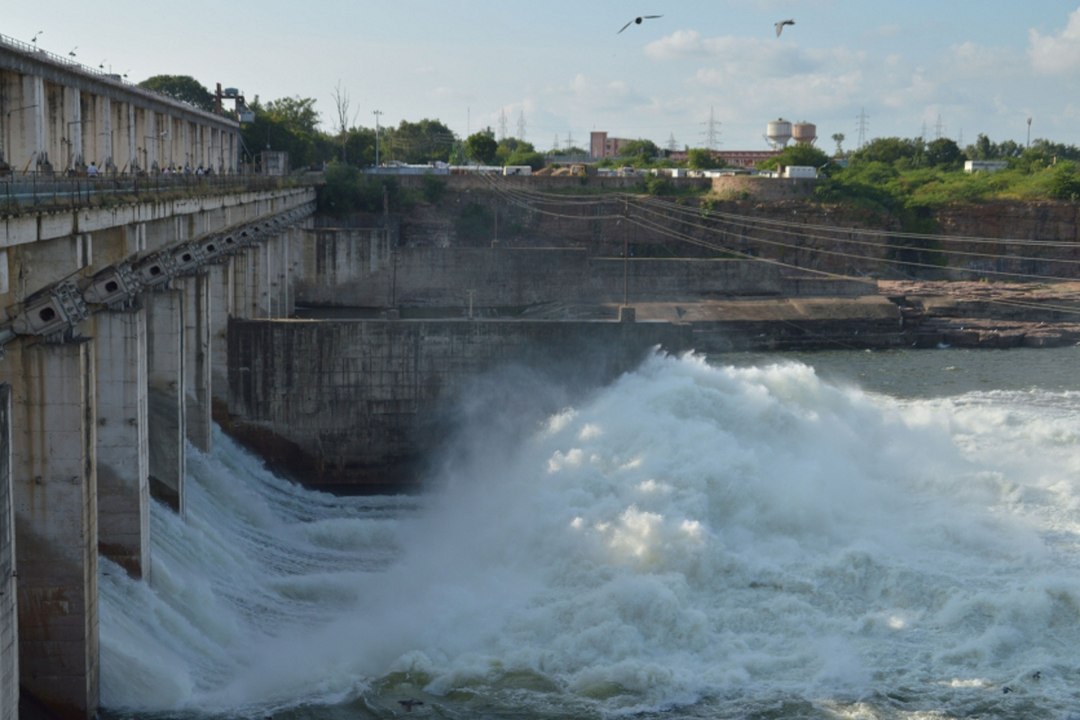 हाड़ौती में मूसलाधार, कोटा बैराज-कालीसिंध बांध के 2-2 व गुढा बांध के 5 गेट खोले