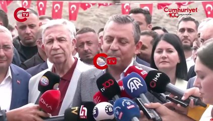Özgür Özel, Erdoğan'ı kendi işaretinden vurdu! _Onun en sevdiği işaret..._