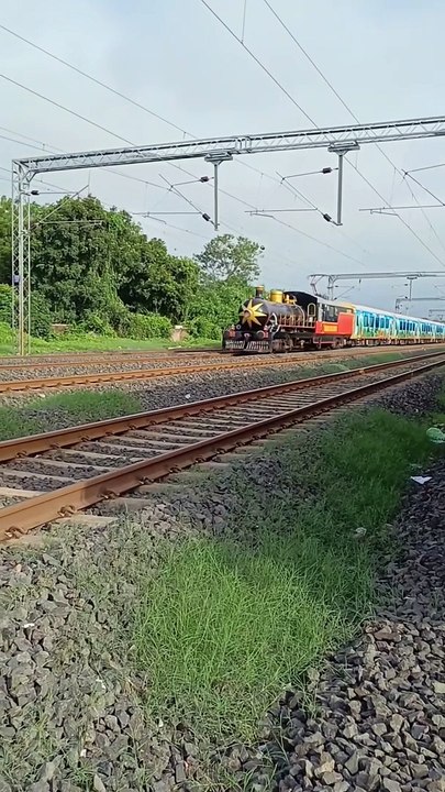 Heritage train leaving from Vadodara yard  #train  #trains  #leave  #vadodara  #new  #yard  #today  #viral  #trending