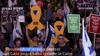 Israelis protest in Tel Aviv against government, as Cairo peace talks resume