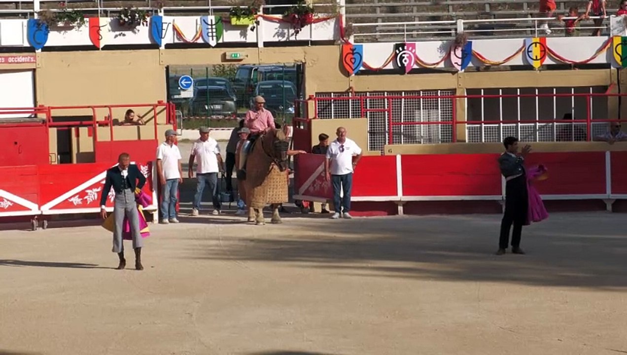 23 Août St Gilles ouverture de la Féria