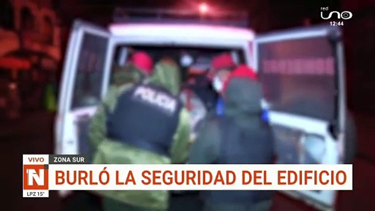 Joven cae 8 metros