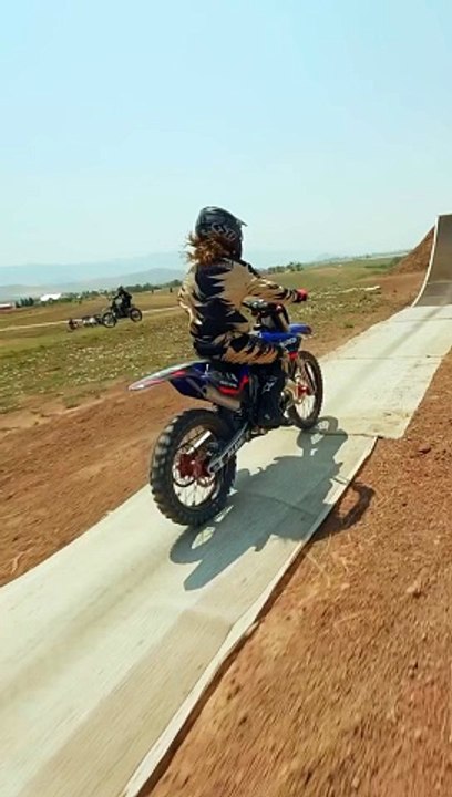 Double grabs started to feel pretty consistent over the weekend   Think I’m about ready to start findin...  •  @brianwoodward_fpv  •#fmx #freestyle #freestylemx #freeride #moto #motocross #supercross #dirtbike #2stroke #rktek