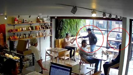 En video: así fue el atraco a mano armada en un local de comida en el norte de Bogotá