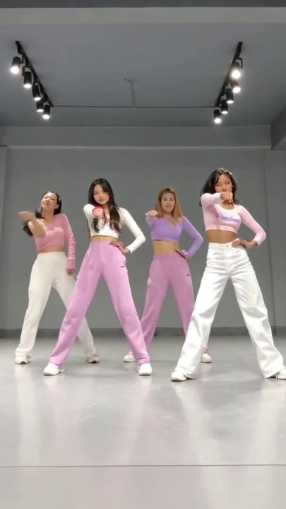 New viral dance