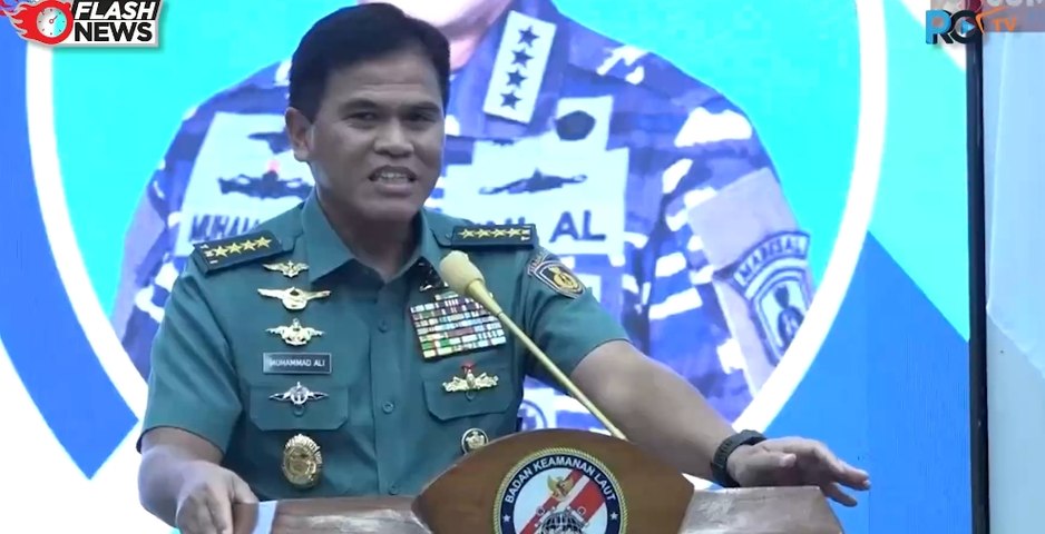 Kasal Beri Pengarahan Kepada Pati TNI AL Non Struktural Wilayah Jakarta di Bakamla RI