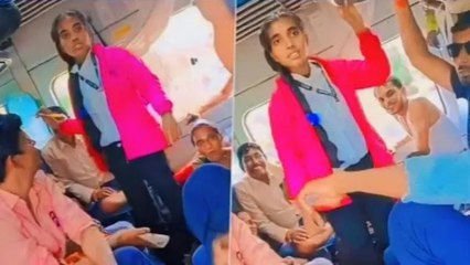 ट्रेन में फर्जी लेडी टीटीई जनरल डब्बे में यात्रियों को धमका कर वसूल रही थी राशि,VIDEO आया सामने