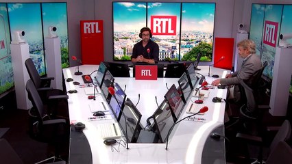 ÉDITO - Macron prix de la bêtise politique 2024!