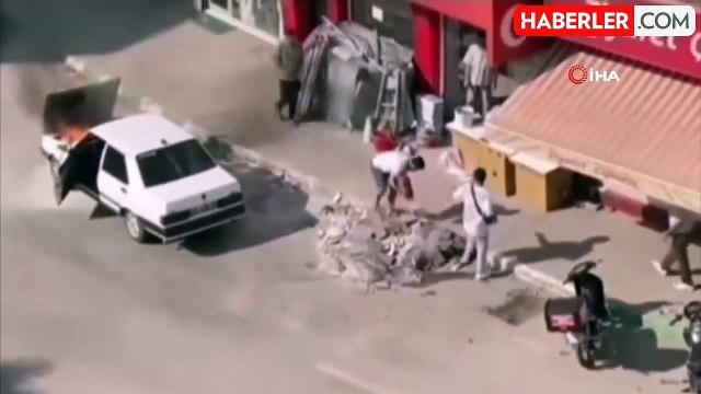 Bursa'da Tofaş Marka Otomobil Alev Aldı