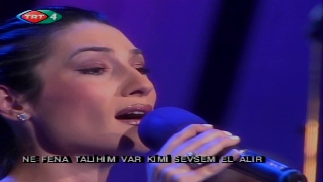 Aslı Pakalınlar / Bir gün görmese gönlüm seni arar