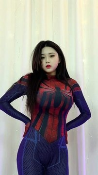 스파이더 걸 등장