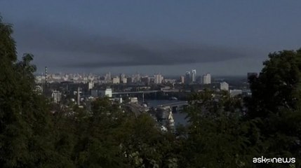 Almeno sette esplosioni a Kiev per attachi aerei russi