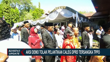 Aksi Demo Tolak Pelantikan Caleg DPRD Kabupaten Sikka yang Jadi Tersangka TPPO