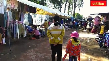 rural festival shopping - Compras en festivales rurales - 田舎のお祭りショッピング -  مهرجان التسوق الريفي -  ग्रामीण त्यौहार खरीदारी -