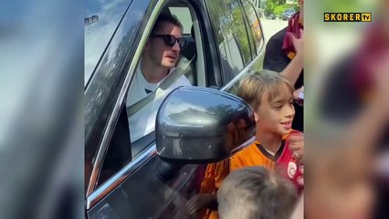 Galatasaray taraftarından Kerem Aktürkoğlu'na: Takımda kal