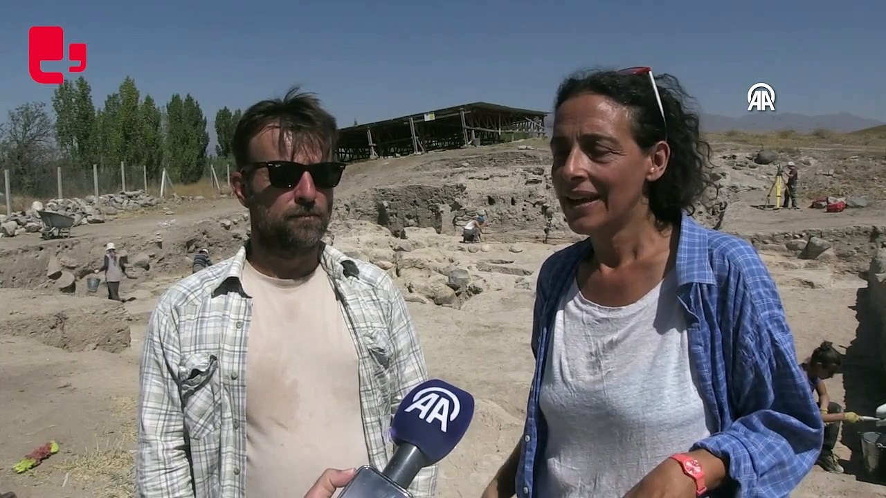 Kınık Höyük'te Orta Bronz Çağı'na ait sur kalıntıları ve yerleşim yeri bulundu