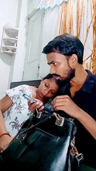Ye bag ️ kiska hain 