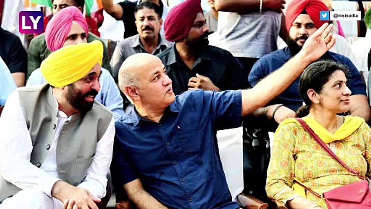 Manish Sisodia Meets Soldiers At Wagah Border, Prays For Arvind Kejriwal’s Release In Golden Temple