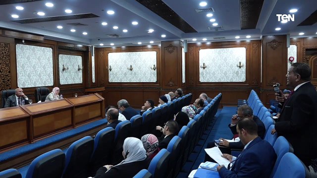 وزير الصناعة والنقل يخصص قطعة أرض لـ أحد المستثمرين لإقامة مصنع محركات سيارات نقل بأيدي مصرية