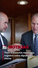 Theo Kalionchiz realiza su registro como diputado electo
