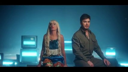 Mustafa Ceceli  Yıldız Tilbe - Aşktan Giderken