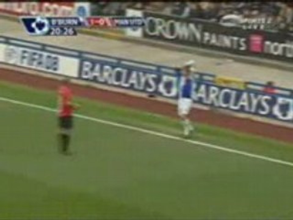 1-0 ซานตา v ผีแดง
