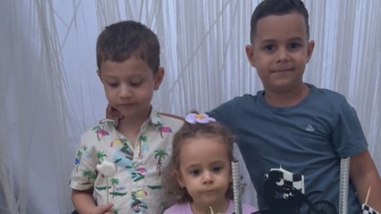 Unexpected fall during birthday party photo creates a hilarious moment to remember