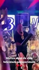 Vídeo de festa de traficante viraliza nas redes sociais e polícia é acionada
