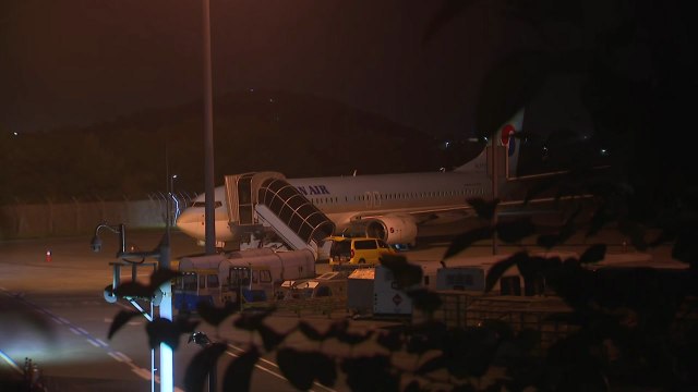 대한항공 여객기 결함, 제주공항 2시간 반 폐쇄...지연·결항 속출 / YTN