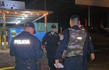 Hallan sin vida a una mujer dentro un departamento en Santiago