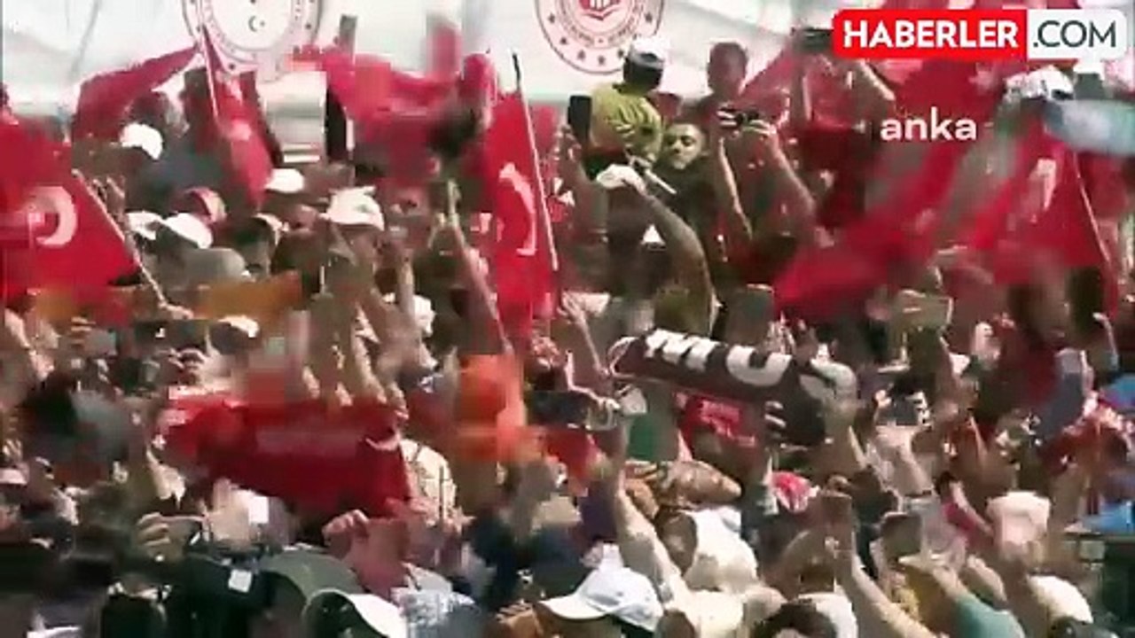Erdoğan'ın katıldığı Malazgirt Zaferi programında protokol krizi! Kuvvet komutanlarının hiçbiri sahneye çıkmadı