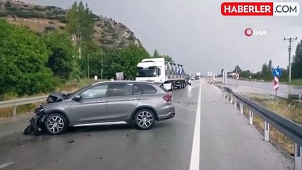 Burdur-Fethiye karayolunda iki otomobil çarpıştı: 6 yaralı