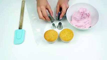 Rosette Cupcake Swirl - Cupcake Piping Techniques Tutorial