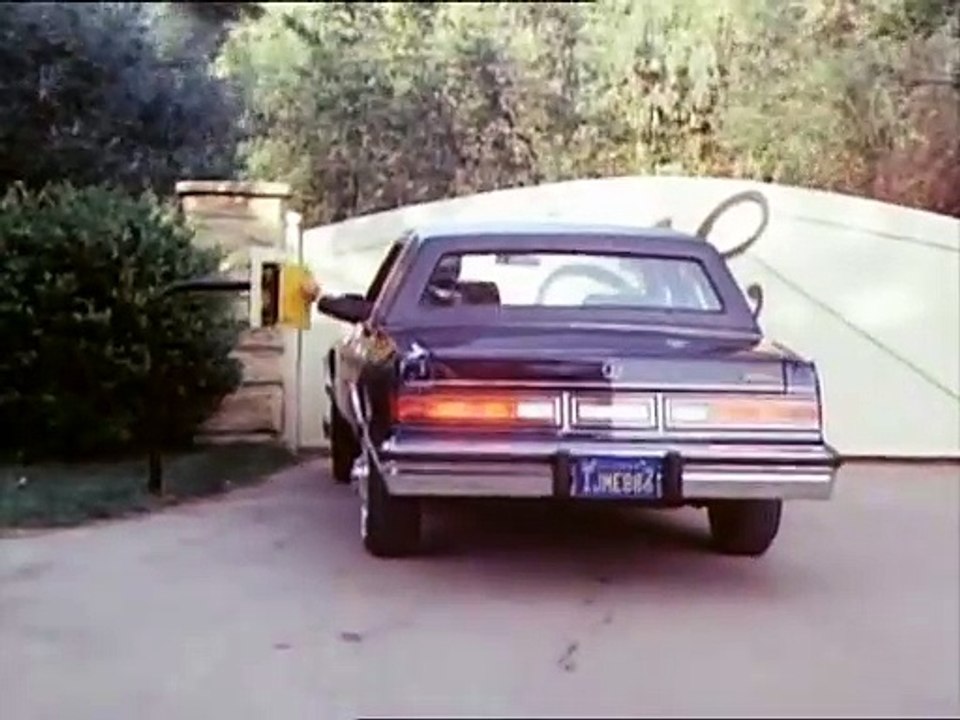 S05E22 - Selbstdarstellung