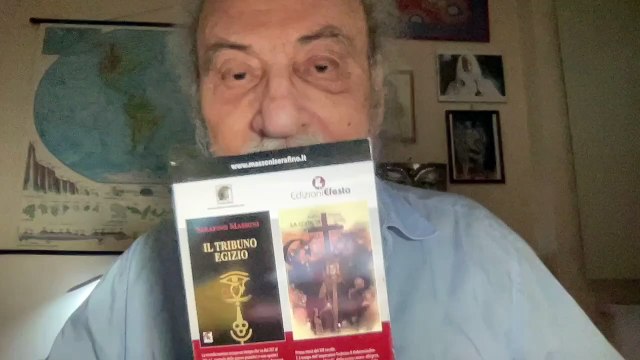 Beppe Grillo e Giuseppe Conte come padre e figlio