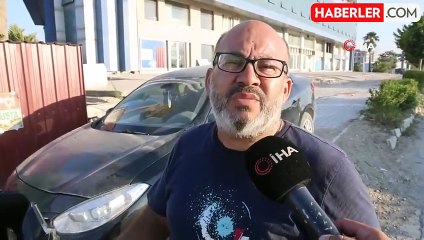 Otomobille çarpışan motosiklet sürücüsünün havaya uçtuğu anlar kamerada