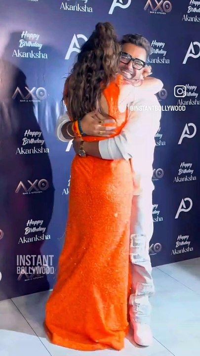 Akansha Puri and Khesari Lal Yadav sharing a birthday hug!