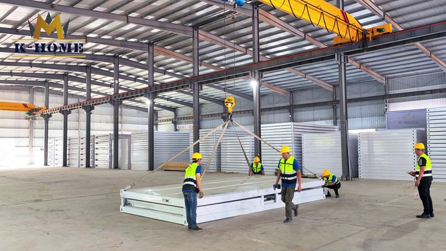 Build a foldable flat pack container house in 10 minutes