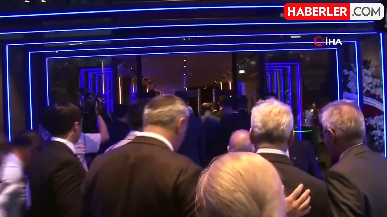CHP Genel Başkanı Özgür Özel, Türkiye İş Bankası 100. Yılı resepsiyonuna katıldı