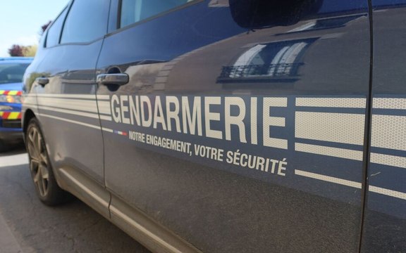 Mort d'un gendarme percuté lors d'un contrôle routier, un acte criminel selon Darmanin